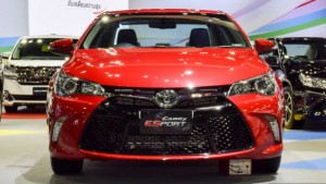 Toyota_Camry_ESport_Thailand