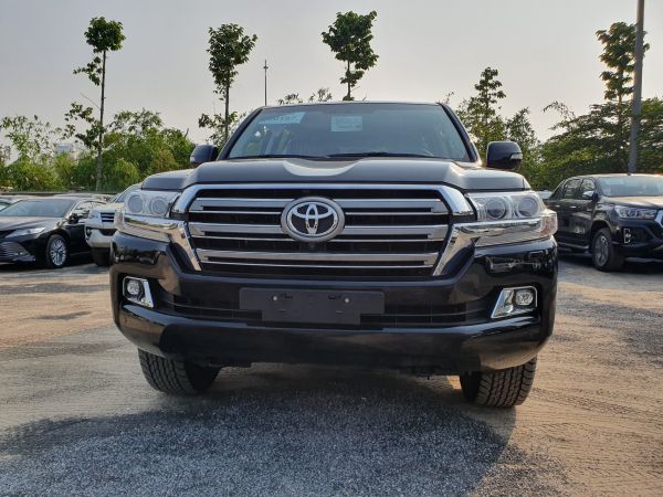 Toyota Land Cruiser VX 2015 rao bán 24 tỷ đồng điều gì khiến mẫu xe